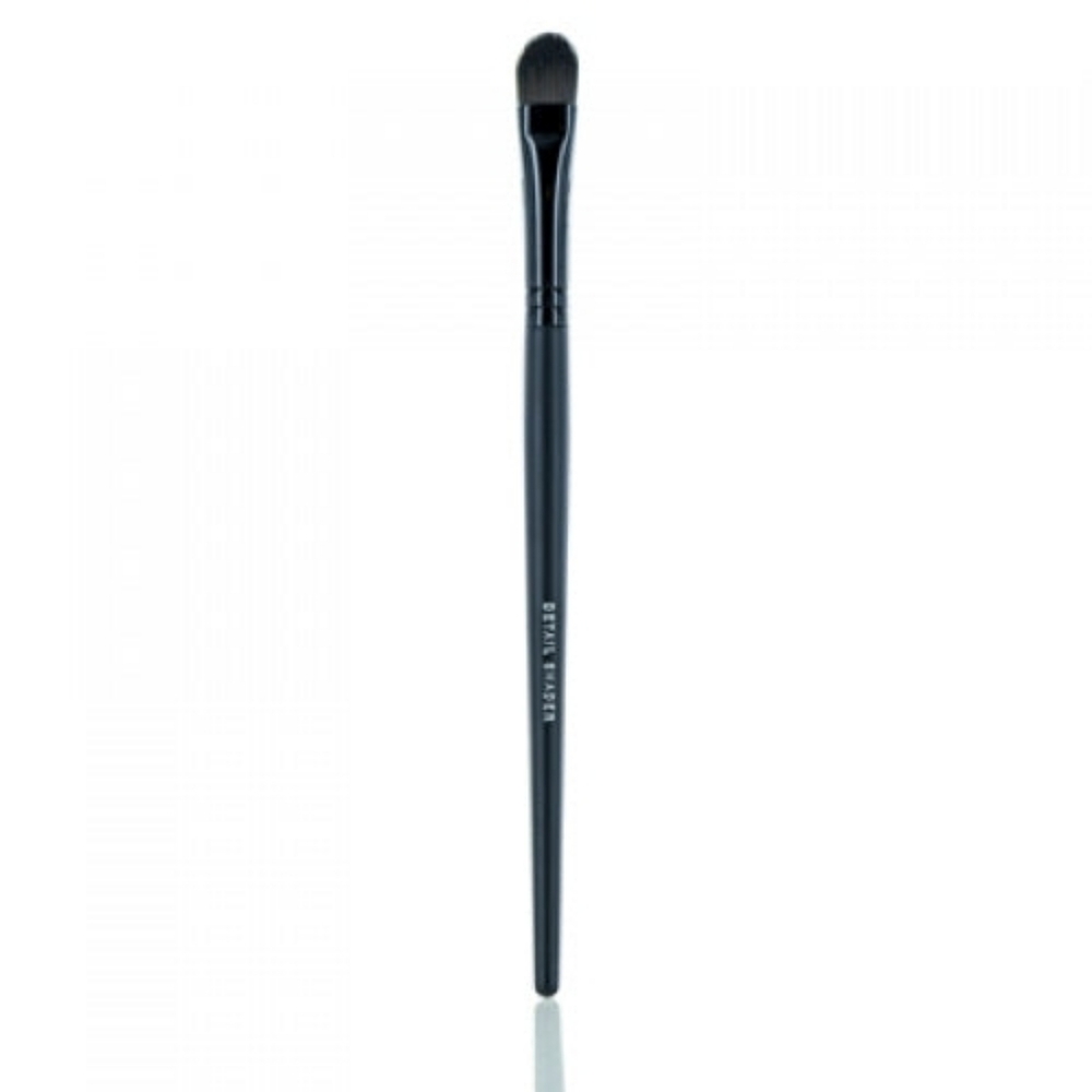 Bareminerals Detailed Shader Brush NWT/SEALED